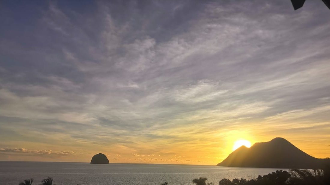 Vue du Rocher du Diamant au crépuscule